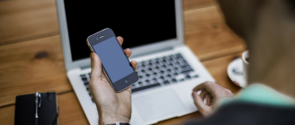 Smartphone et ordinateur
